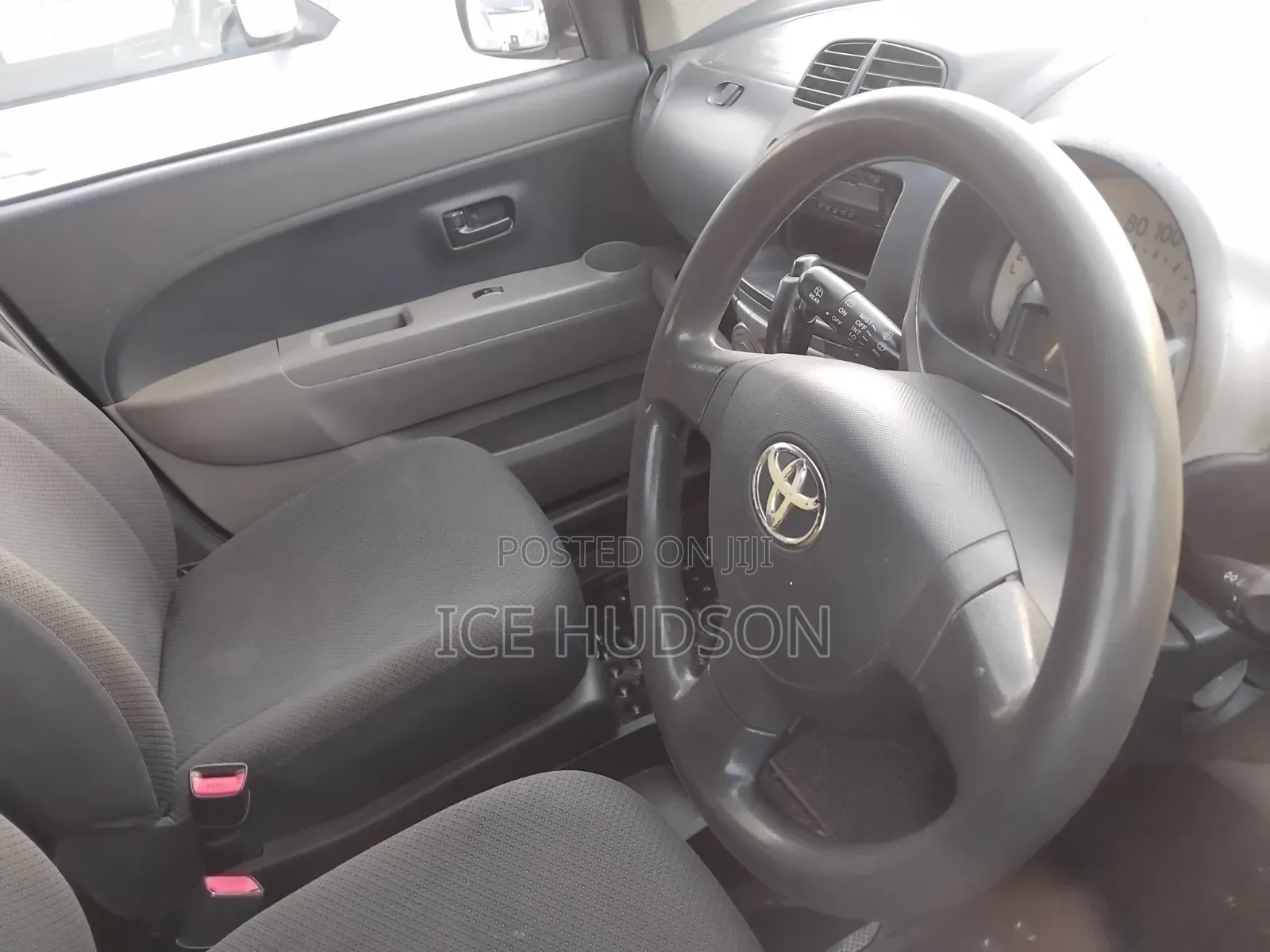 Toyota Passo 2008 White