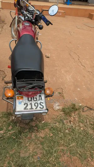 Bajaj Boxer 125 2021 Red