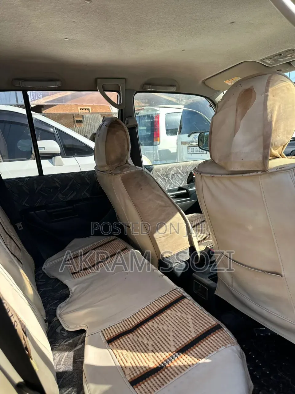 Mitsubishi Pajero 2000 Silver
