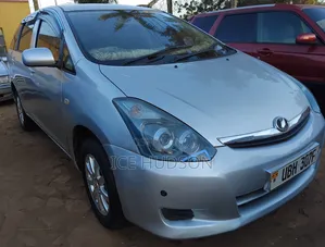 Toyota Wish 2006 Silver