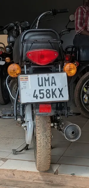 Bajaj Boxer 125 2025 Red