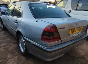 Mercedes-Benz C200 2000 Silver