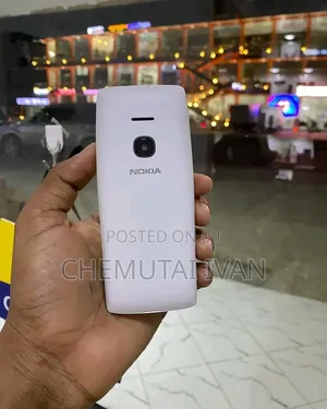 New Nokia 8210 4G White