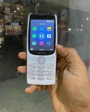 New Nokia 8210 4G White