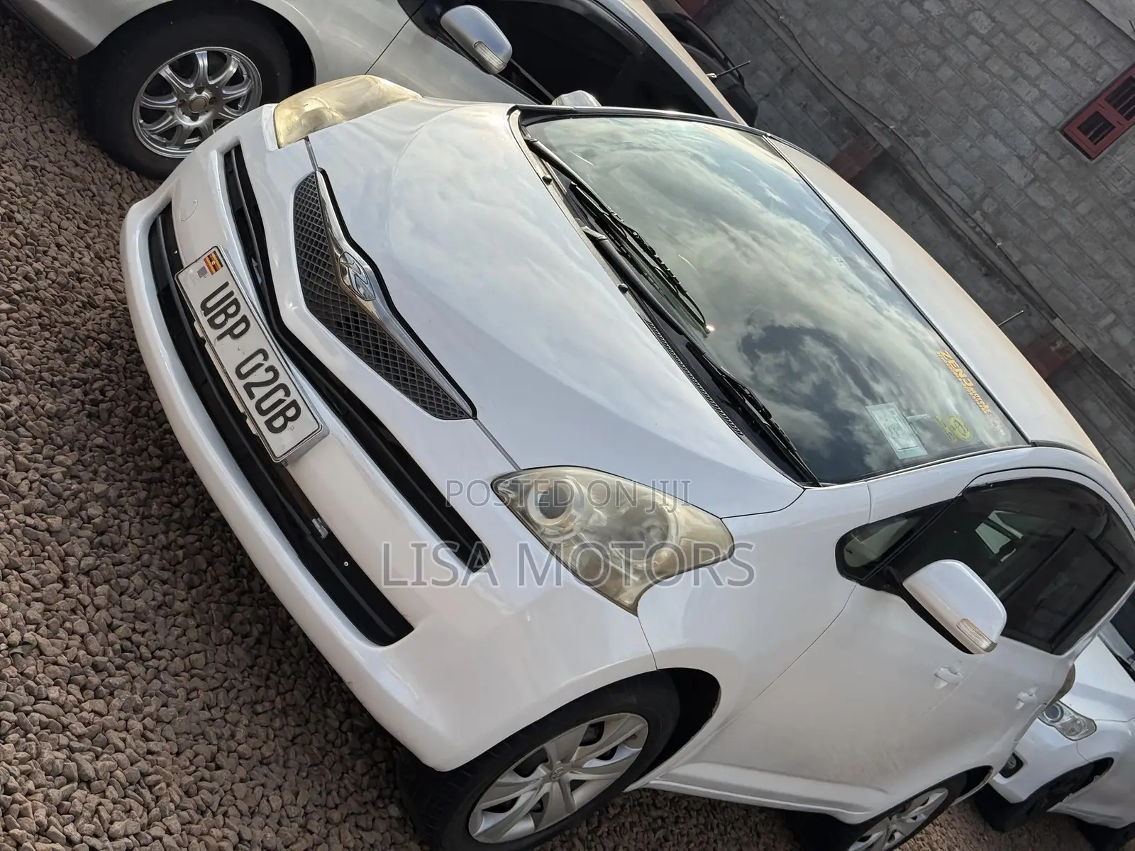 Toyota Ractis 1.5 AWD 2009 White