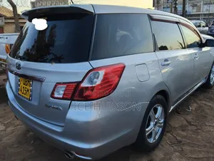 Subaru Exiga 2011 Silver