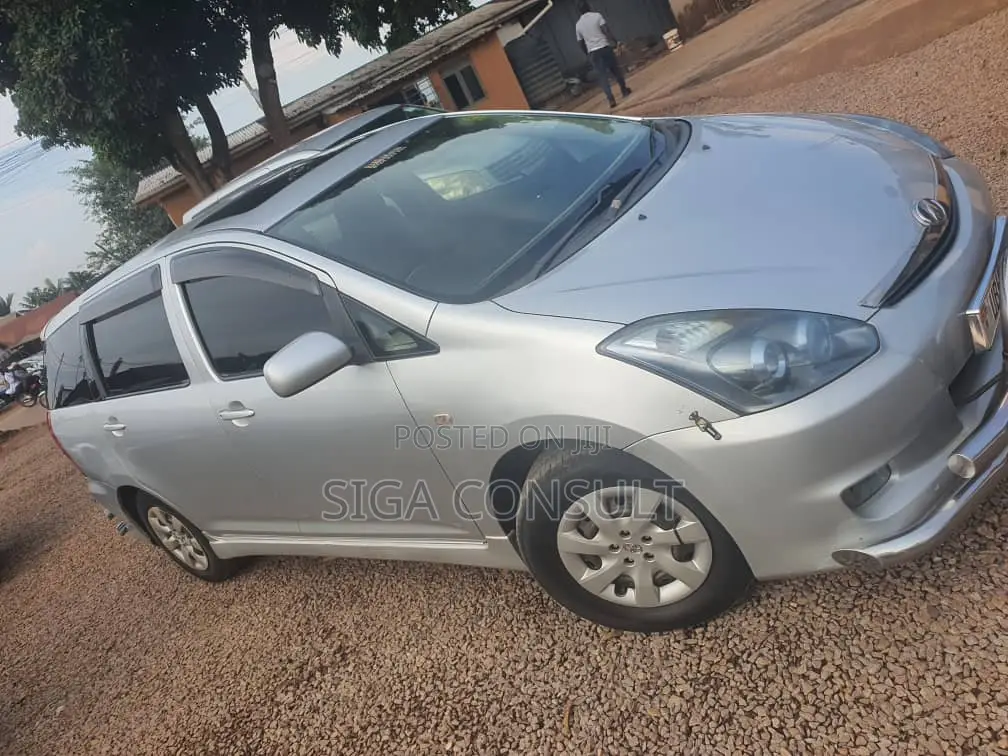Toyota Wish 2007 Silver
