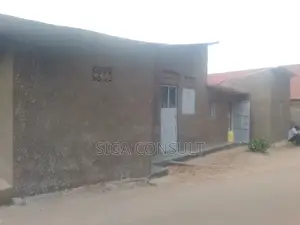 2bdrm House in Kyambogo, Nakawa for sale