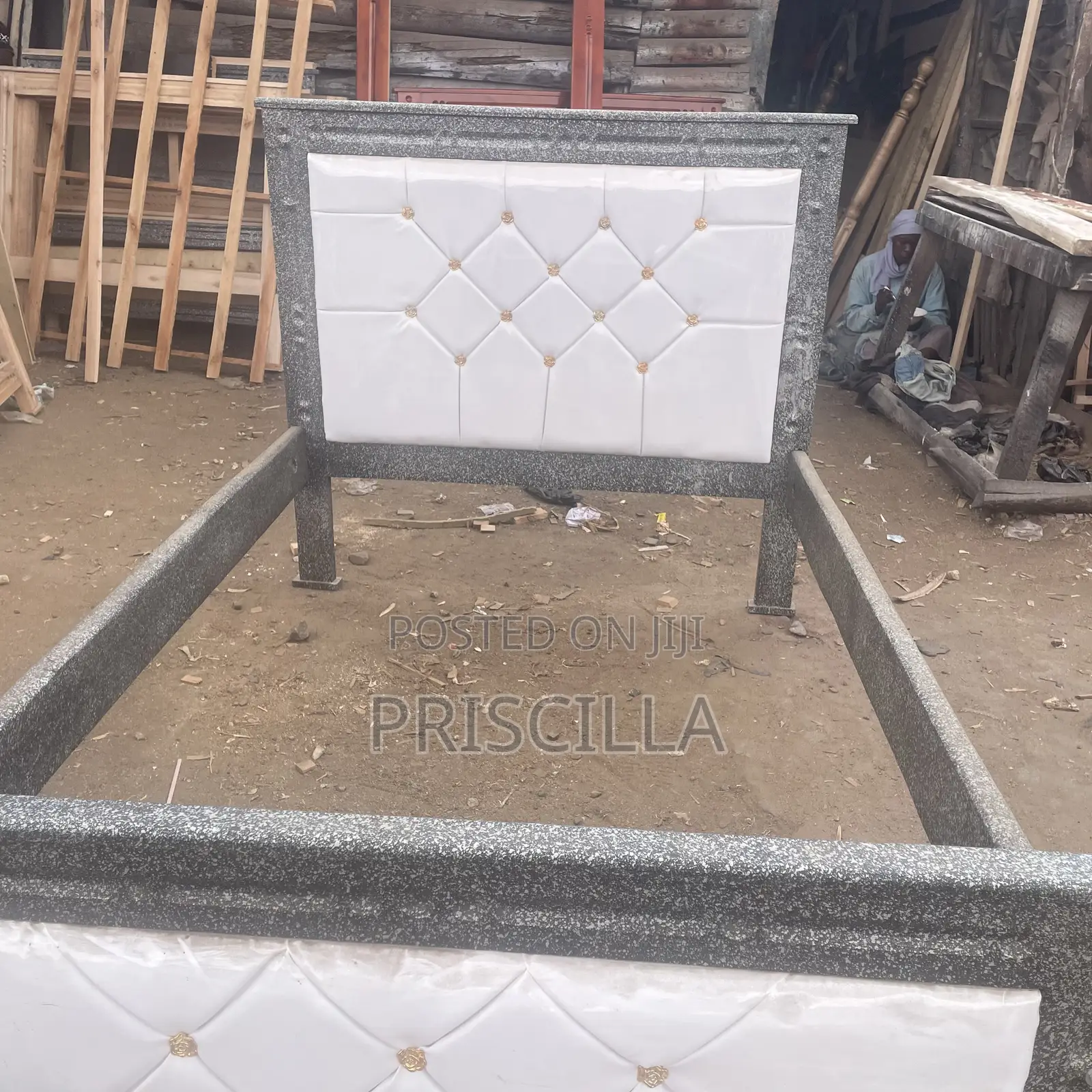 4by6 Terrazzo Bed