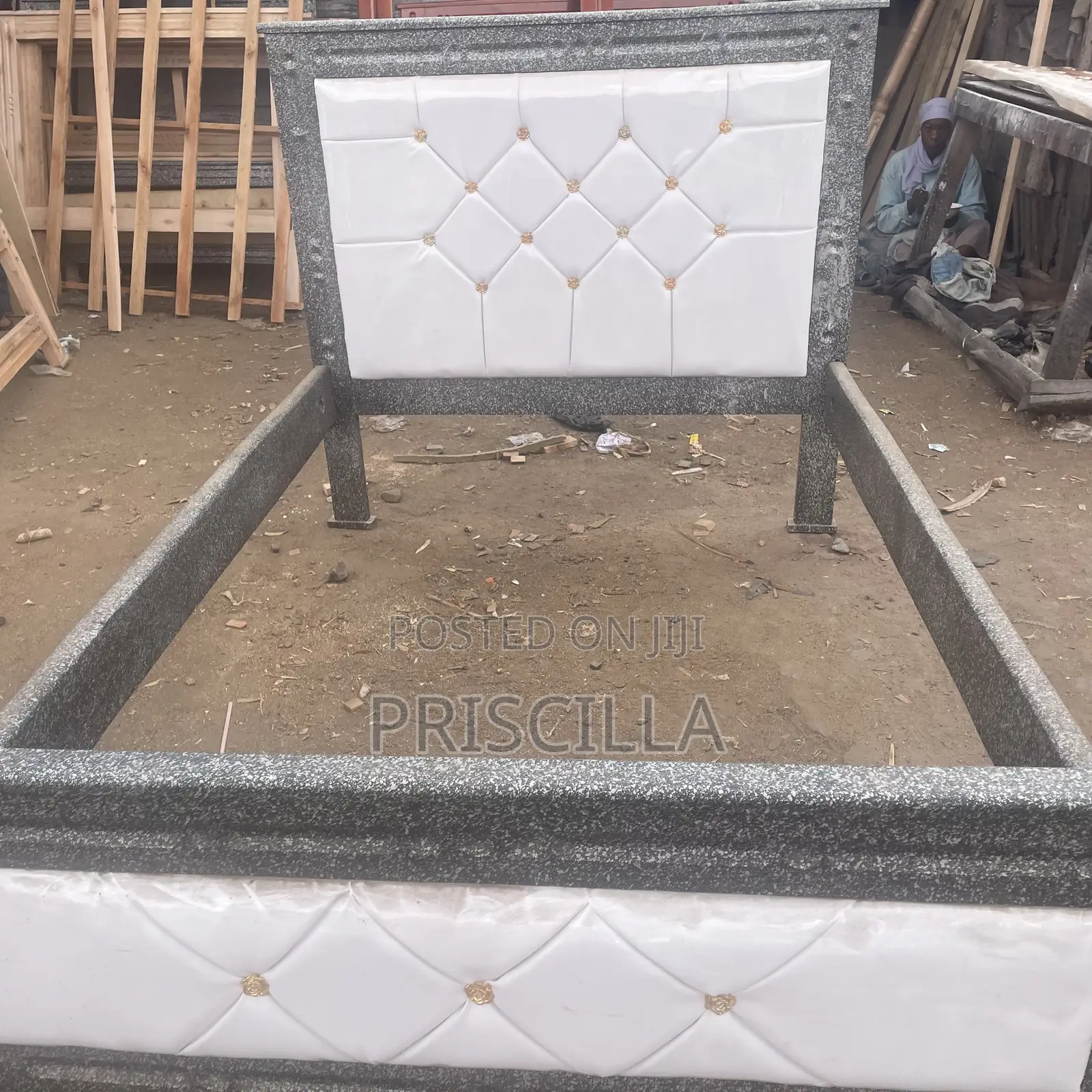 4by6 Terrazzo Bed