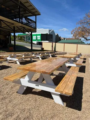 Outdoor Leisure Benches