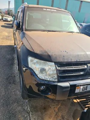 Mitsubishi Pajero 2012 Black