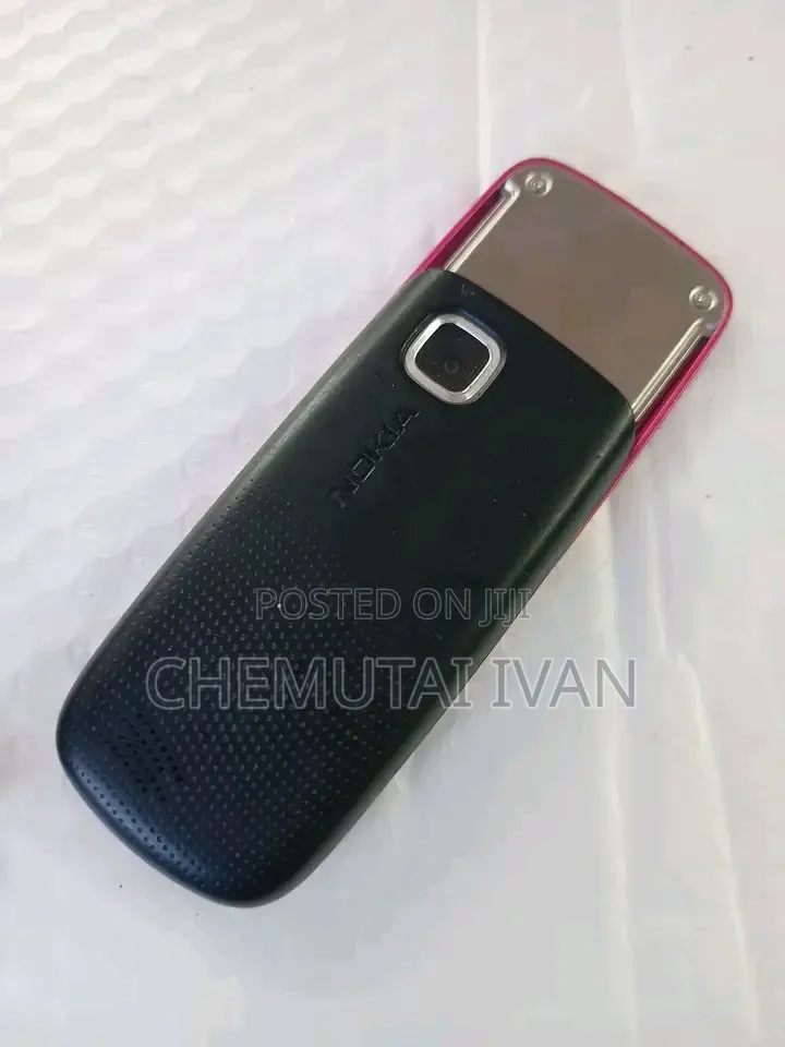 Nokia 2220 slide Red