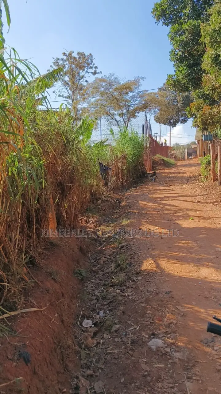 🔥🔥 35 Decimals of Prime Land for Sale in Kawempe Ttula! 🔥🔥