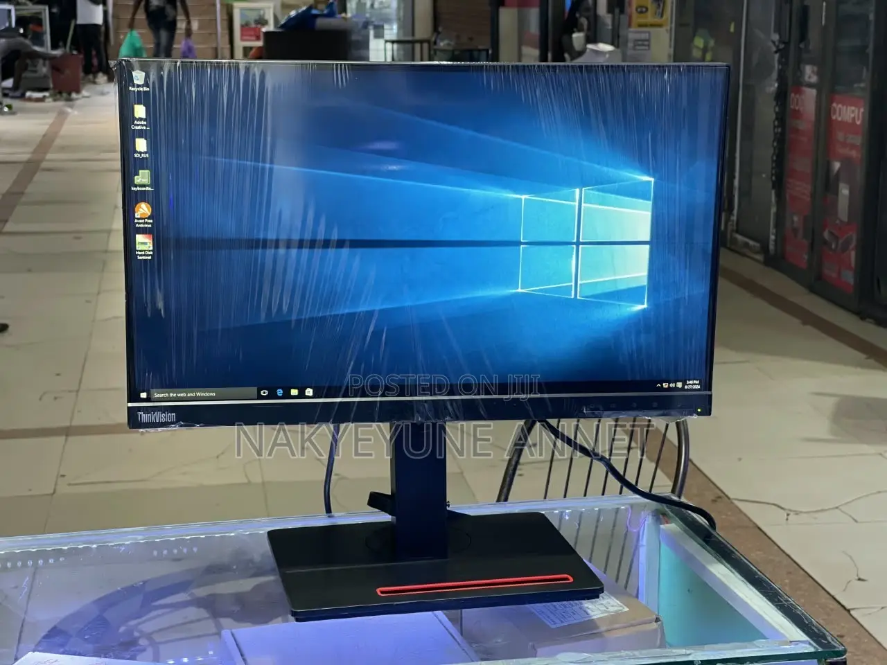 Desktop Computer Lenovo 4GB Intel Core i3 HDD 500GB