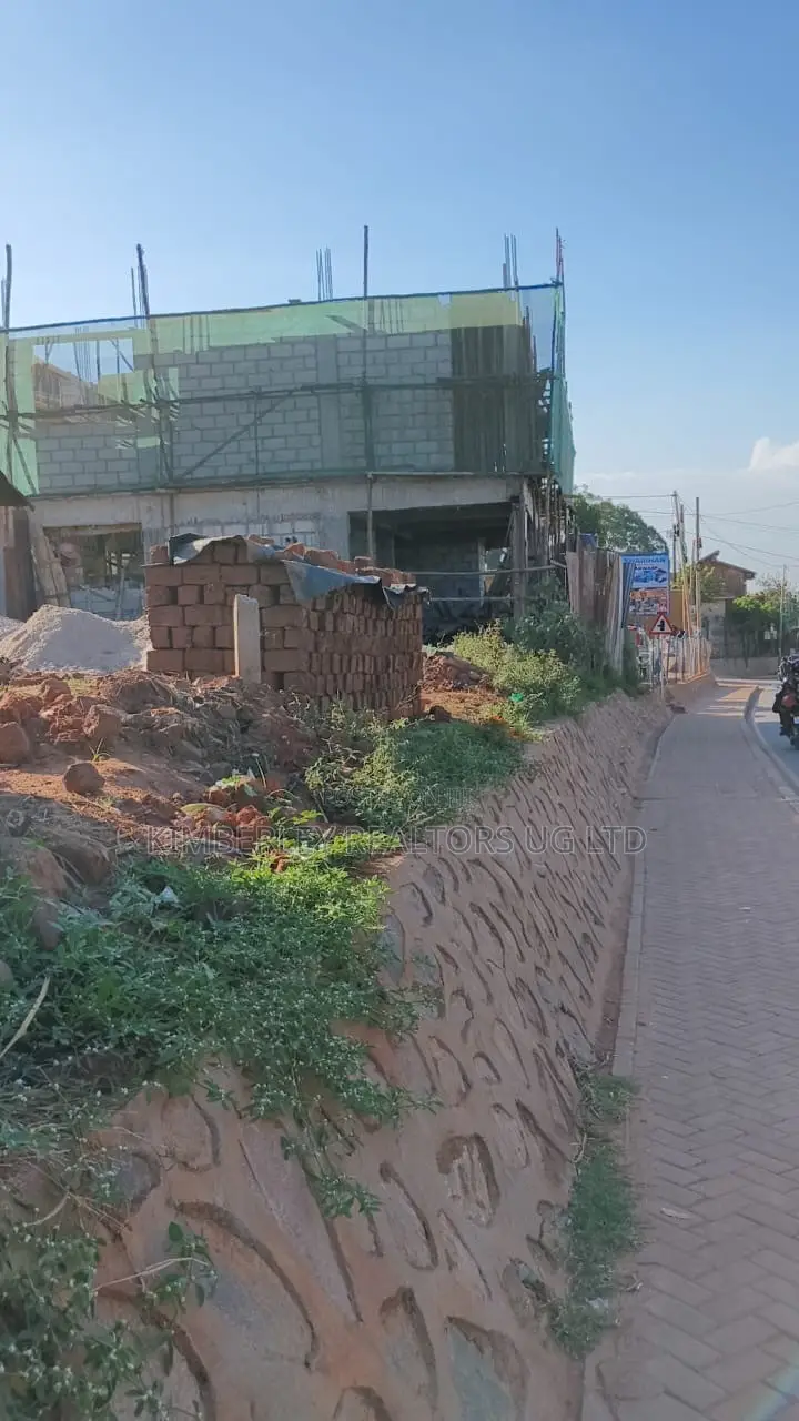 🔥🔥 Prime Commercial Plot for Sale in Kawempe Ttula! 🔥🔥