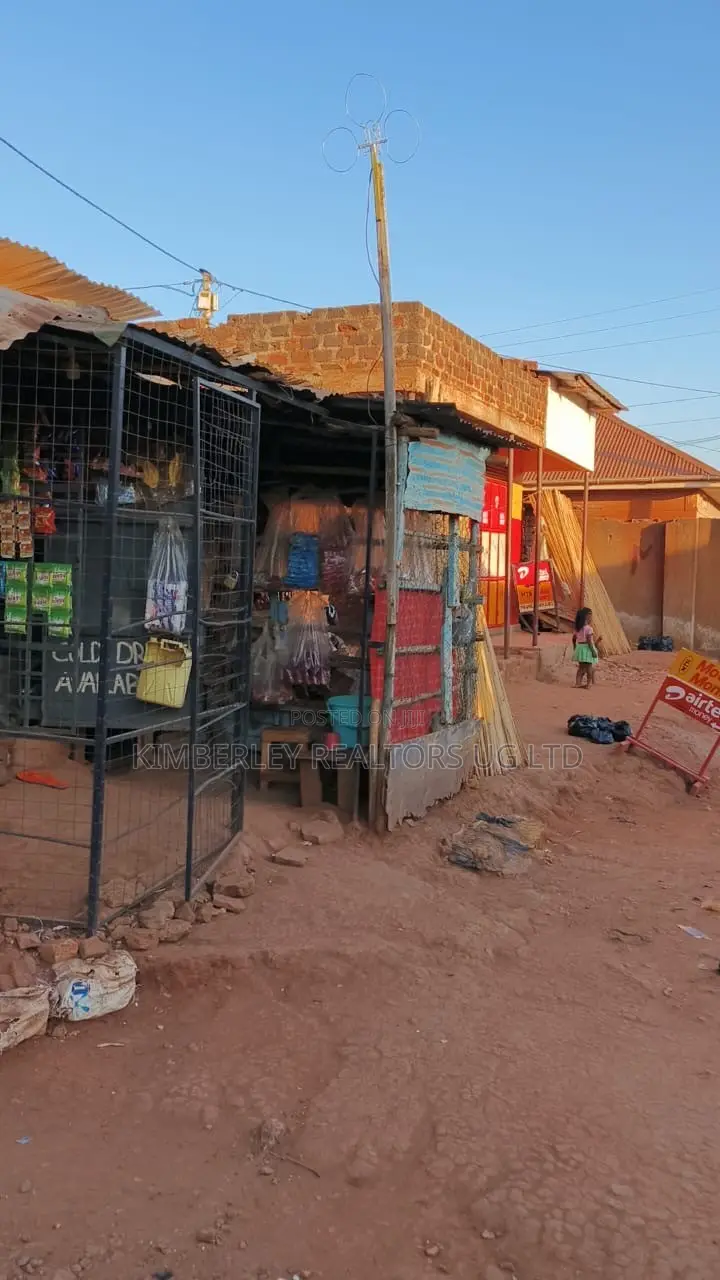 🔥🔥 15 Commercial Decimals of Prime Land for Sale in Kawempe Ttula! 🔥🔥