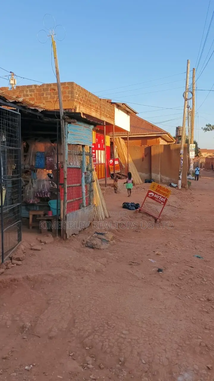 🔥🔥 15 Commercial Decimals of Prime Land for Sale in Kawempe Ttula! 🔥🔥