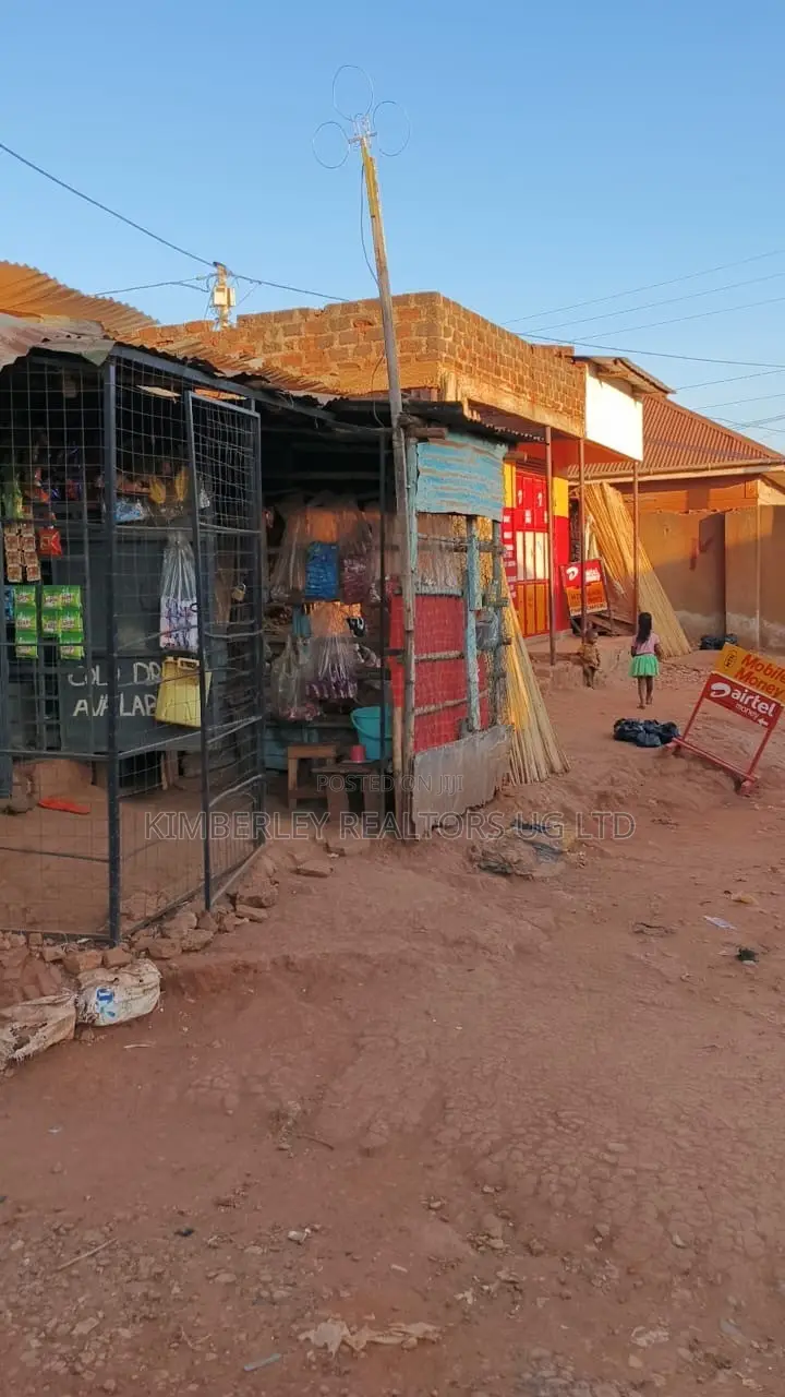 🔥🔥 15 Commercial Decimals of Prime Land for Sale in Kawempe Ttula! 🔥🔥