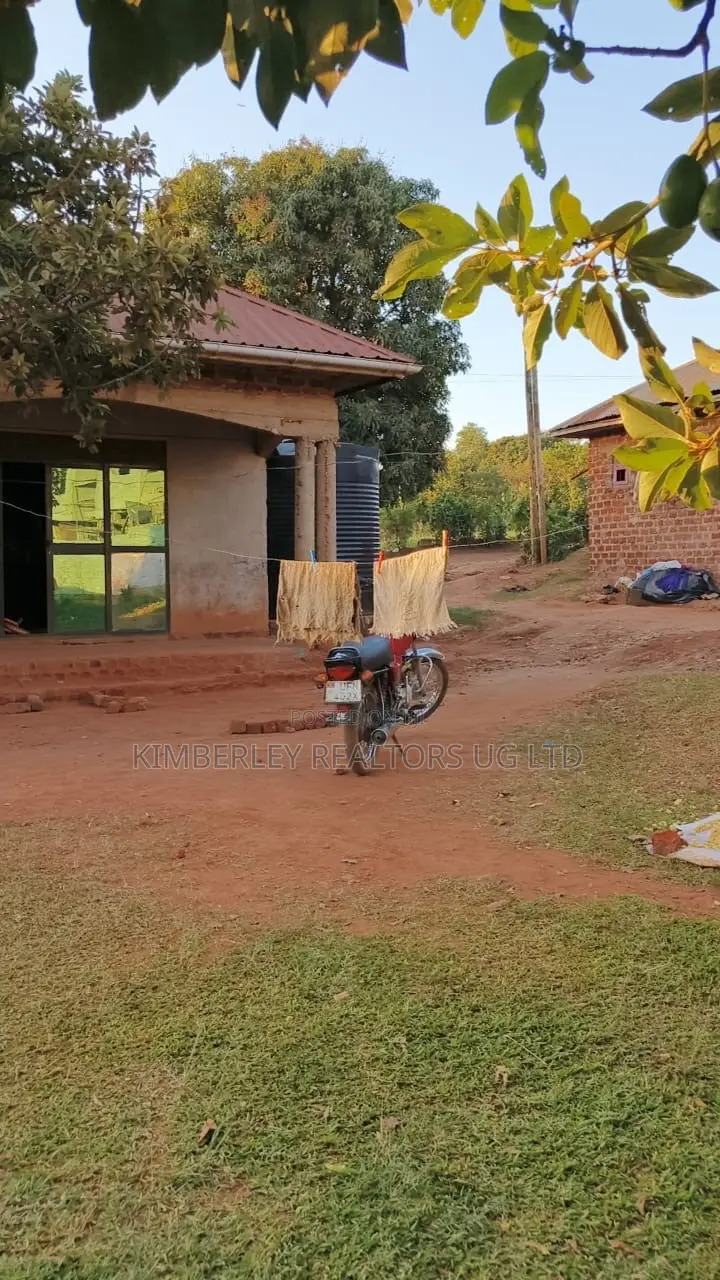 🔥🔥 24 Commercial Decimals of Prime Land for Sale in Kawempe Ttula! 🔥🔥