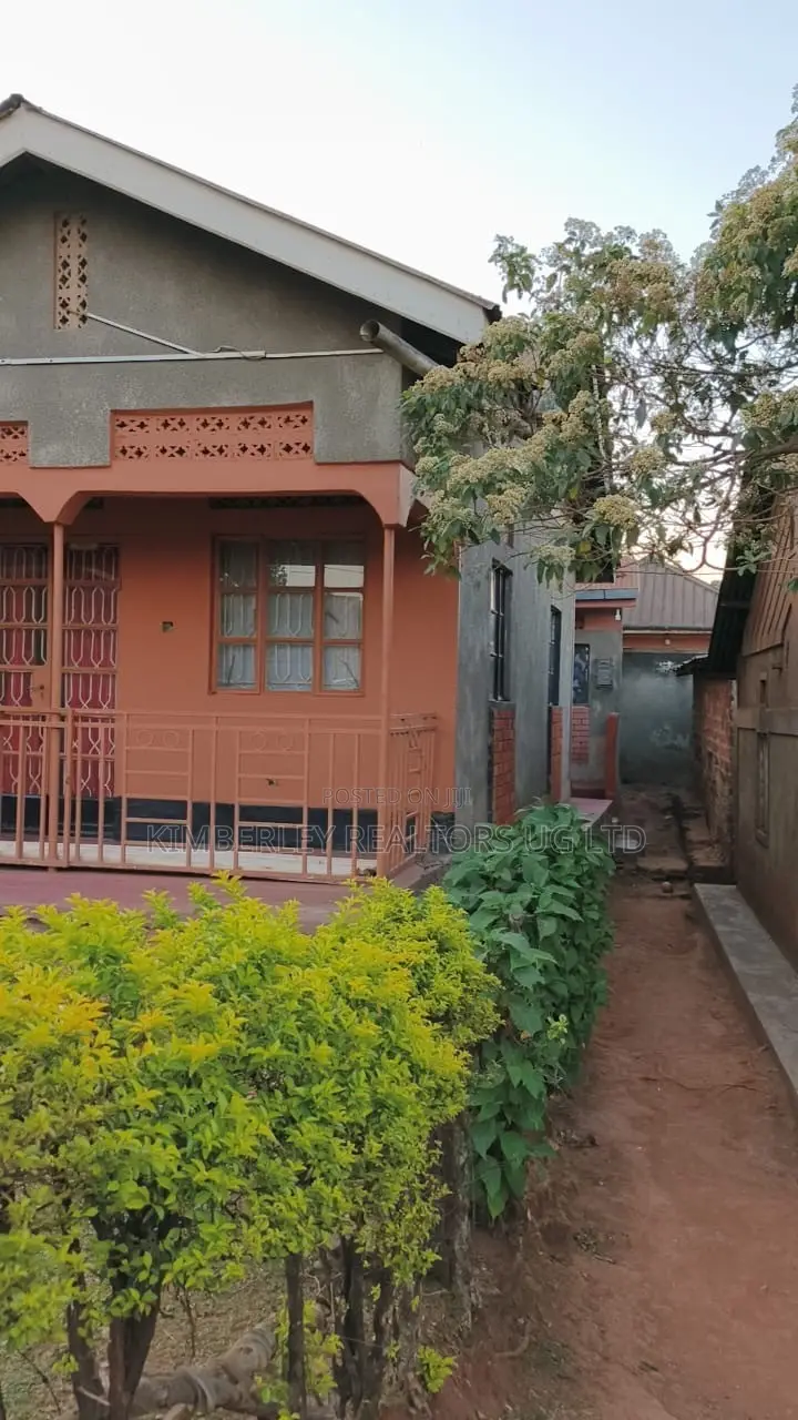 4bdrm House in Kawempe for sale
