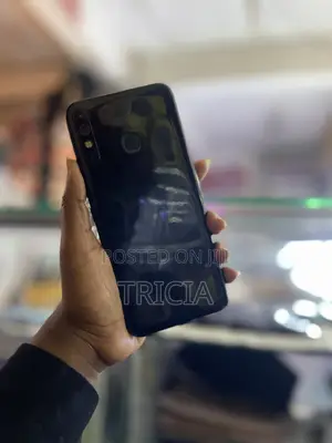 Infinix Hot 8 32 GB Black