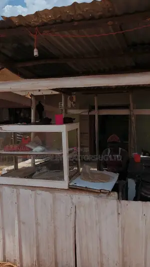 🔥🔥 14 Shops for Sale in Bombo Road, Kawempe! 🔥🔥