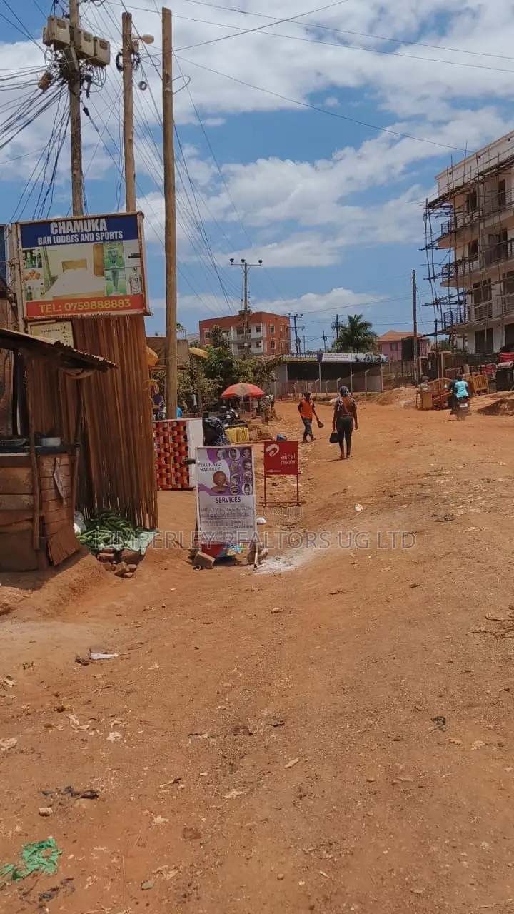 🔥🔥 14 Shops for Sale in Bombo Road, Kawempe! 🔥🔥