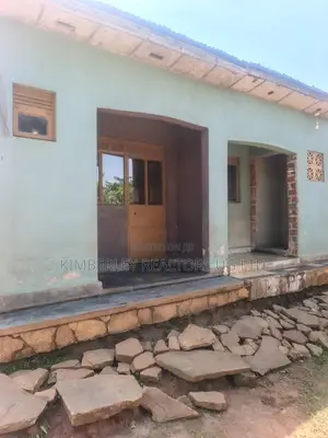 🔥🔥 Commercial Property for Sale in Wakiso Namuseera! 🔥🔥