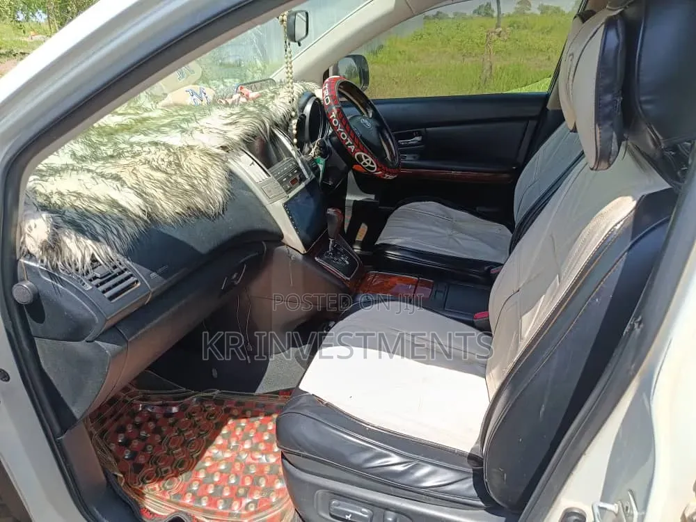 Toyota Harrier 2007 White
