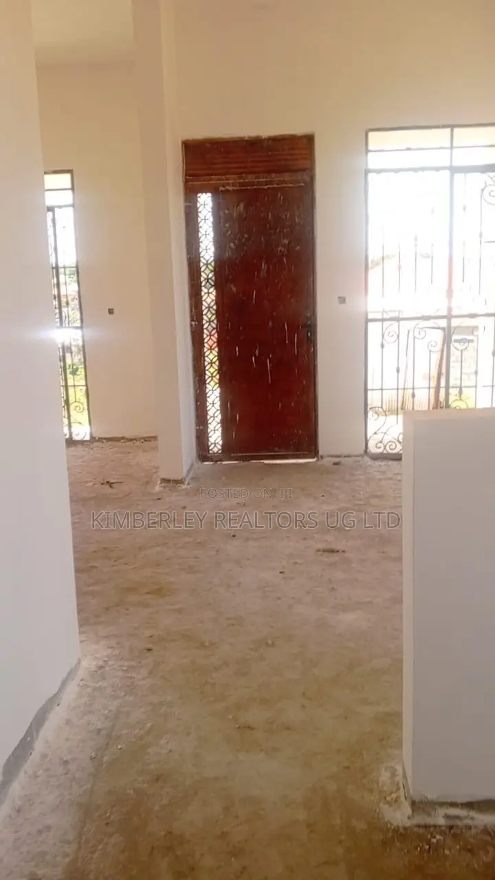 3bdrm House in Division A for sale