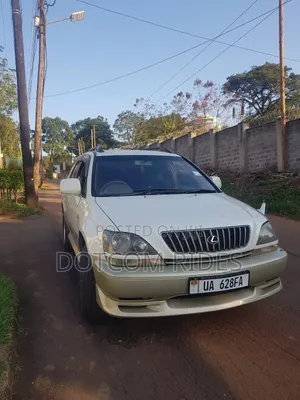 Toyota Harrier 2.2 16V 2002 White