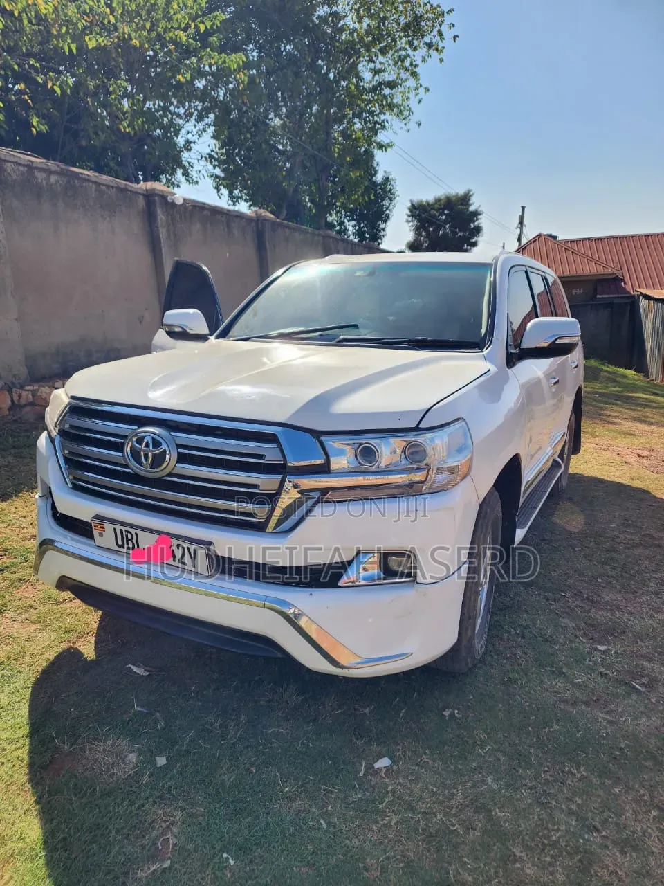 Toyota Land Cruiser 2016 White