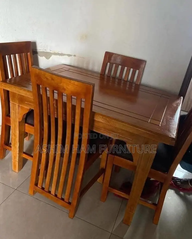 4 Seater Square Dinnings