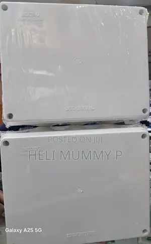 Adaptable Boxes 255*200*80