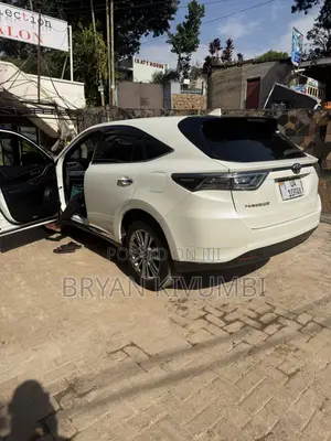 Toyota Harrier 2016 White