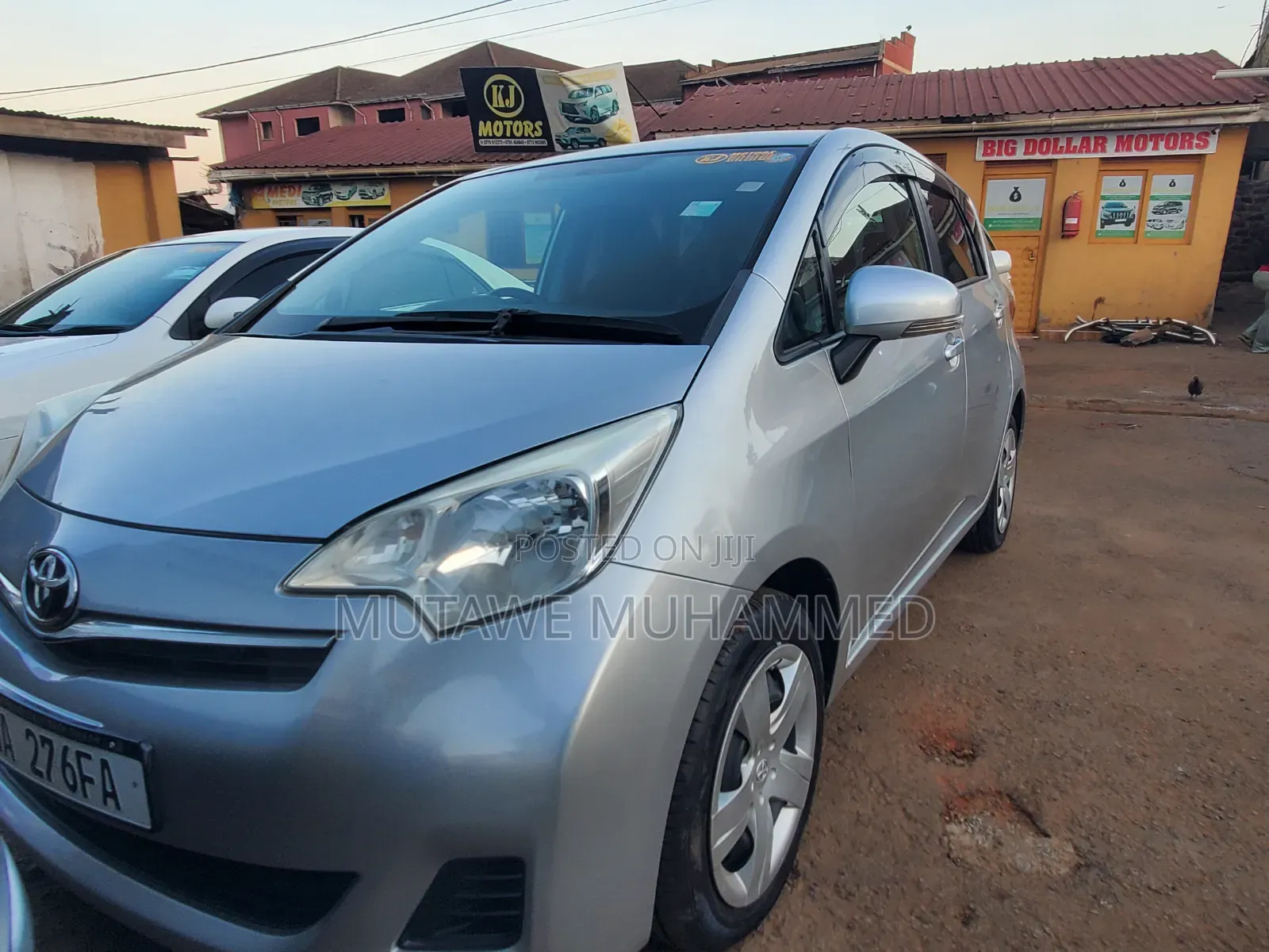 Toyota Ractis 2012 Silver
