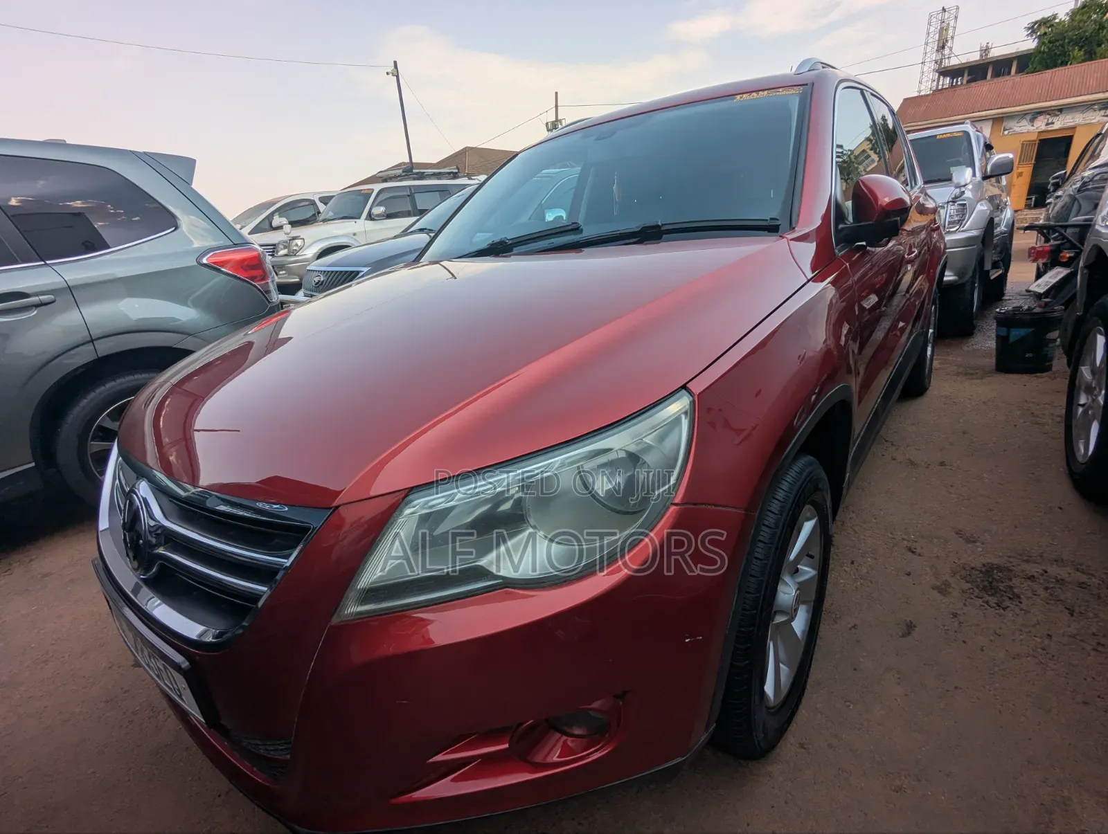 Volkswagen Tiguan 2010 Red