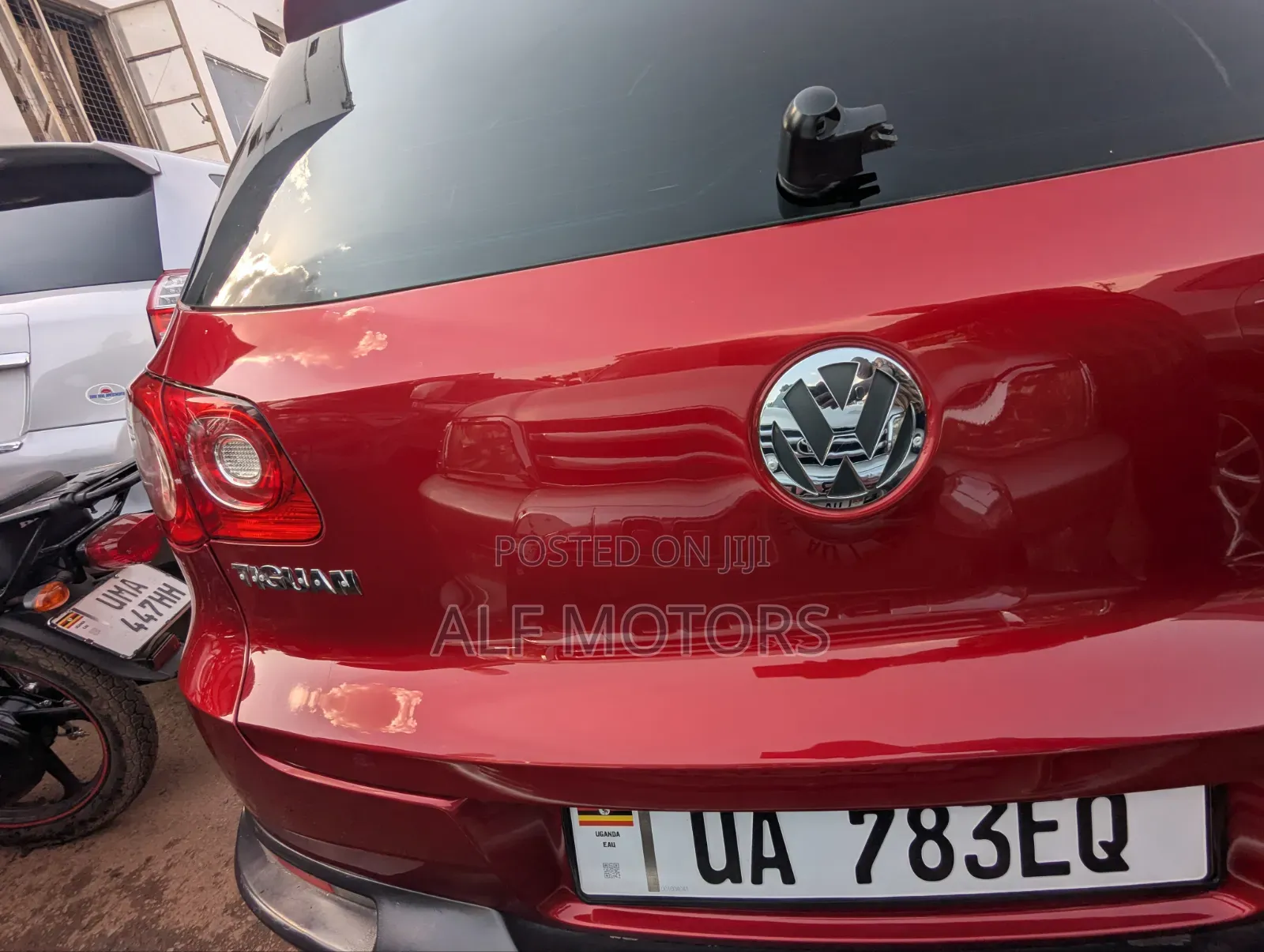 Volkswagen Tiguan 2010 Red
