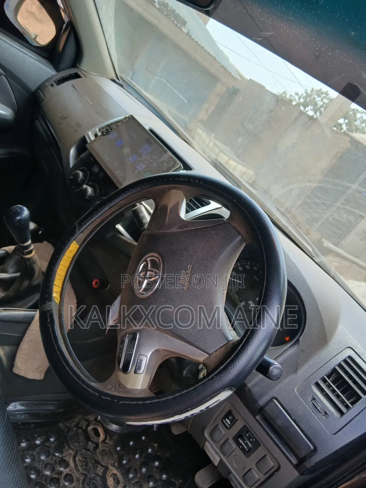Toyota Hilux 2014 Black