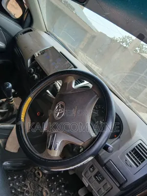 Toyota Hilux 2014 Black