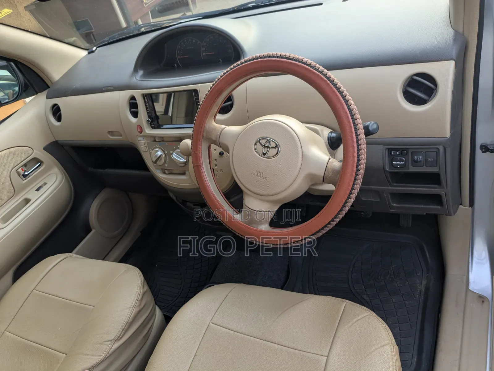 Toyota Sienta 2008 Silver