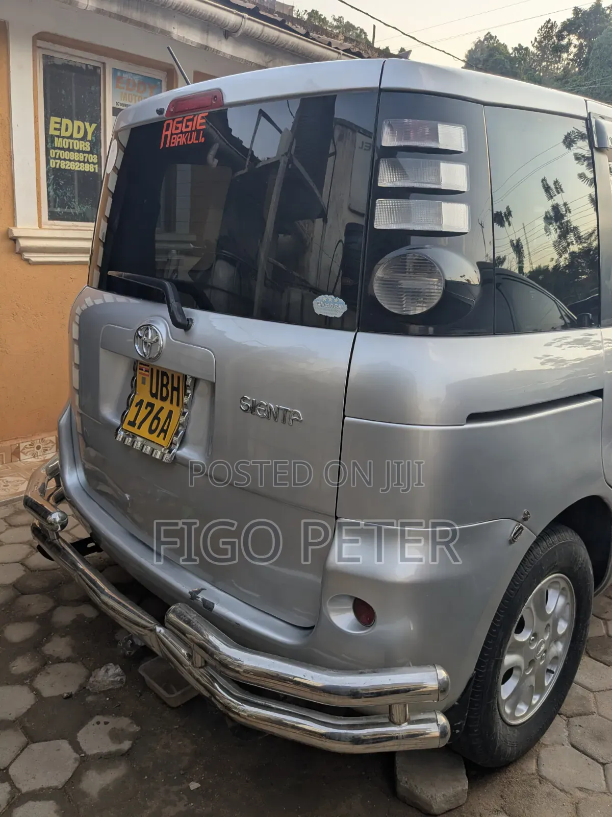 Toyota Sienta 2008 Silver