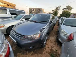 Mitsubishi Outlander 2012 Gray