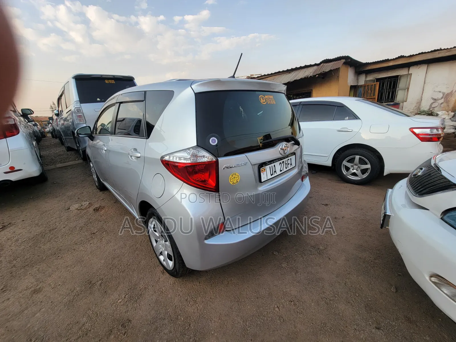 Toyota Ractis 2012 Silver