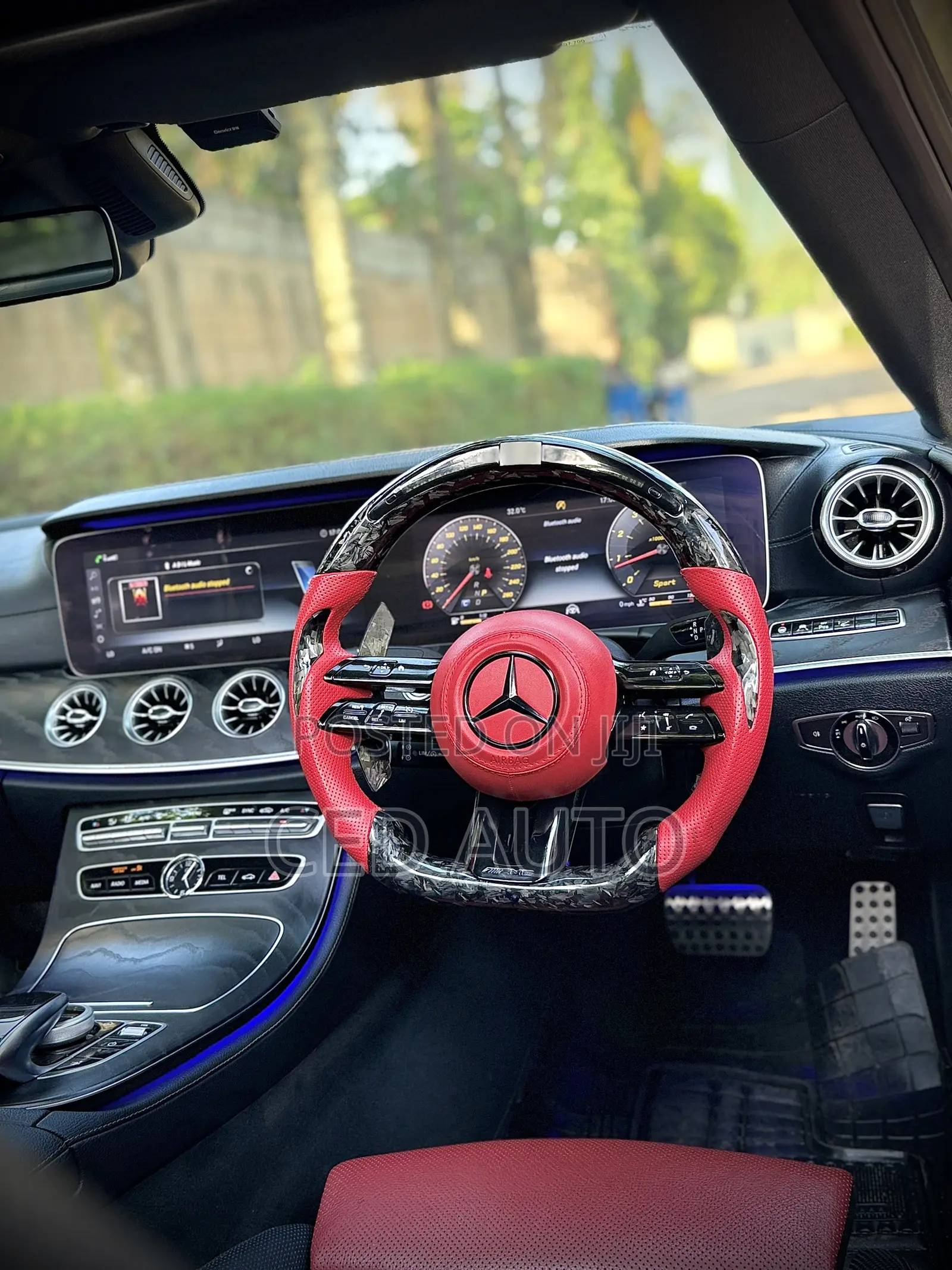 Mercedes-Benz E400 2022 Gray