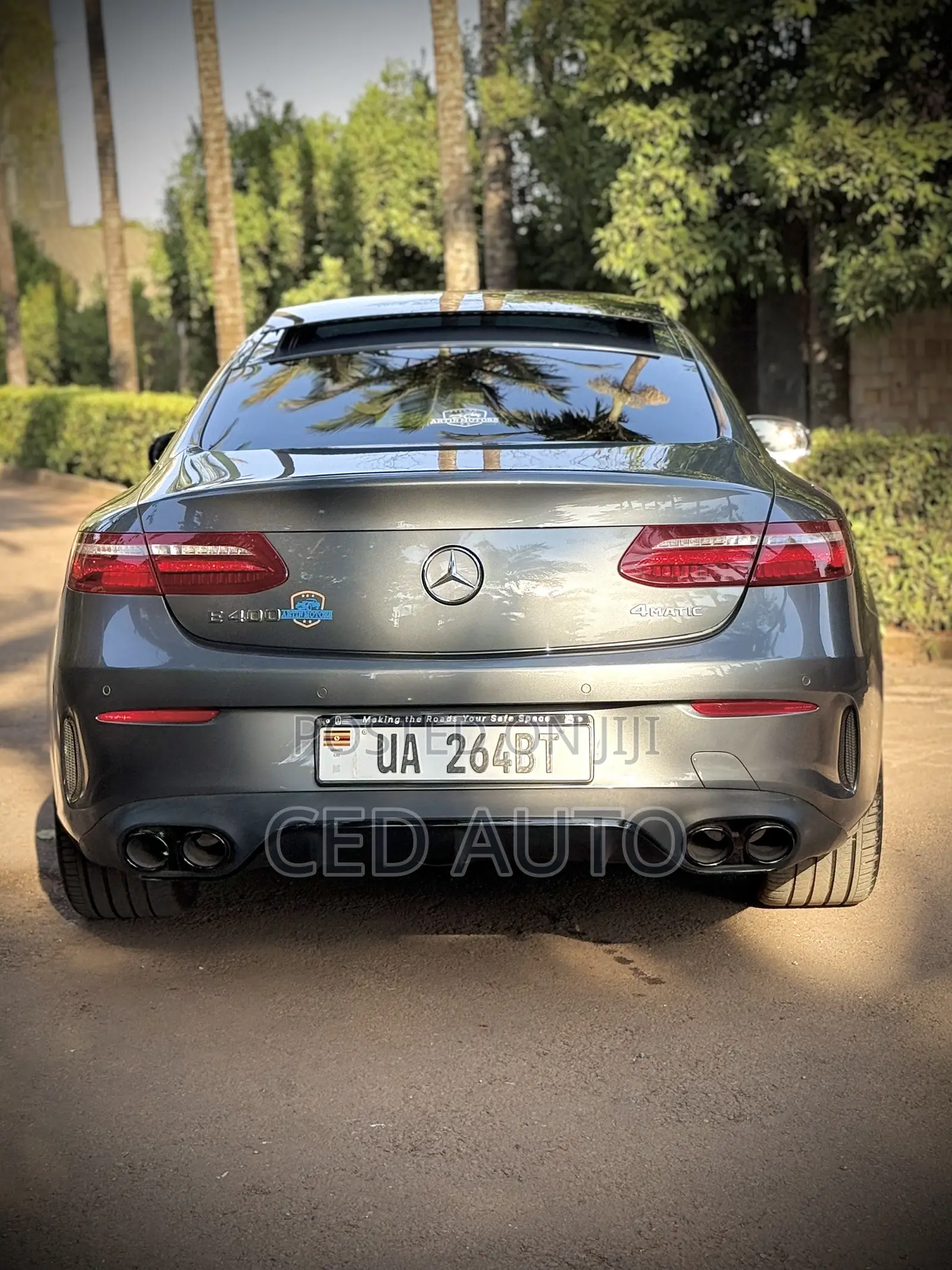 Mercedes-Benz E400 2022 Gray