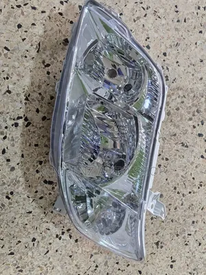 Corolla Fielder 2005 Headlamp