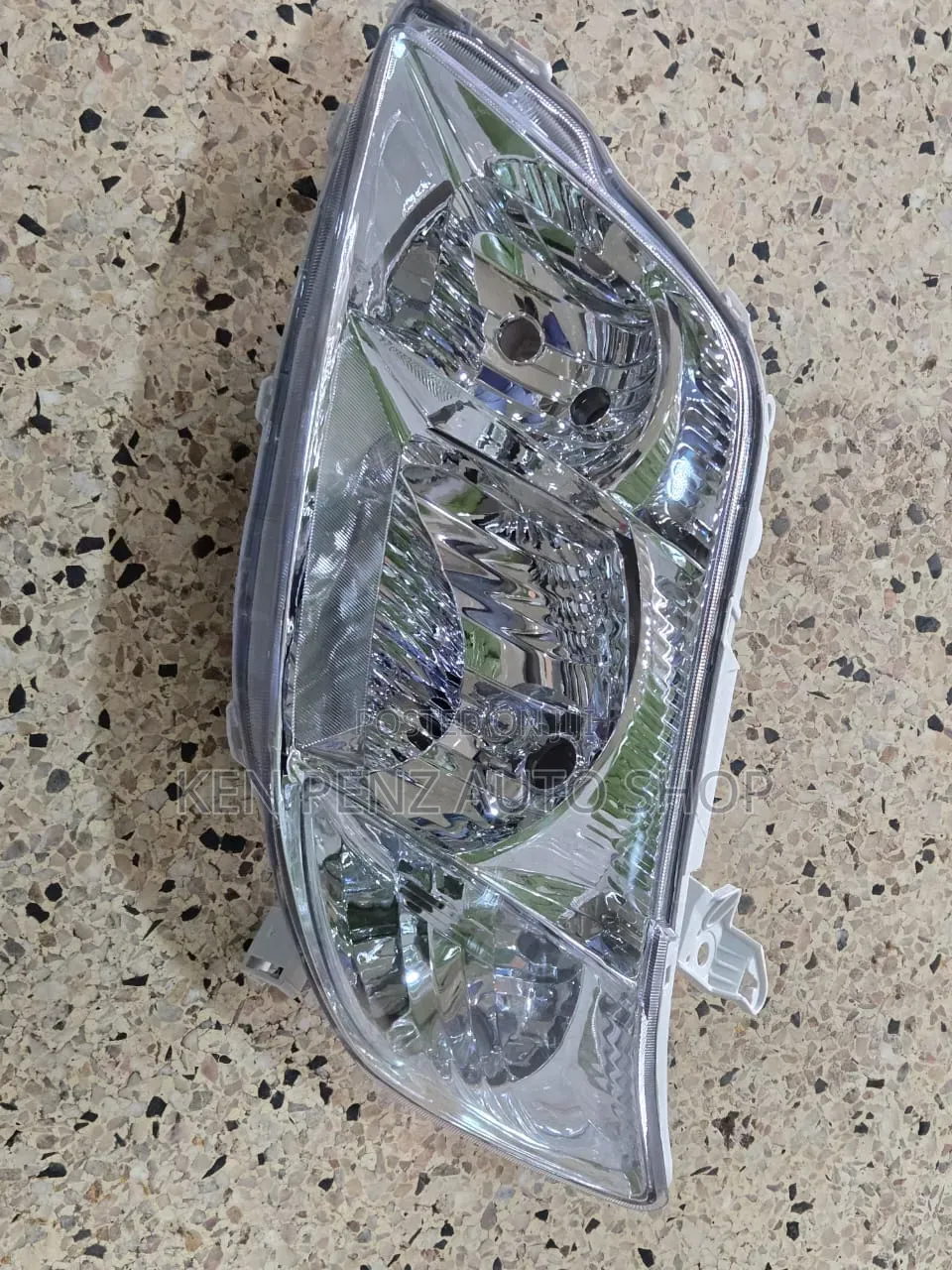 Corolla Fielder 2005 Headlamp