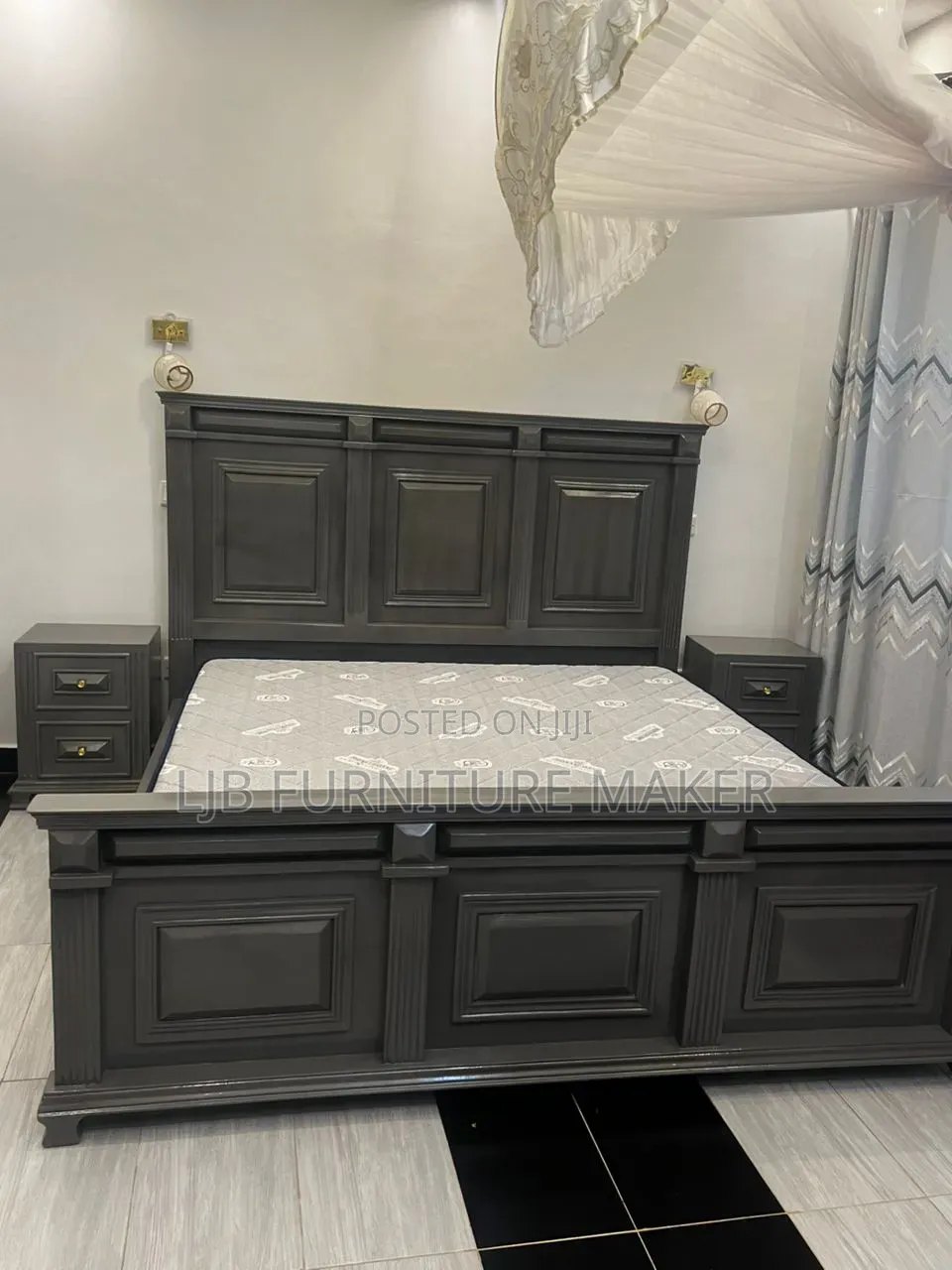 Bed 6ft X 6ft With Bedside